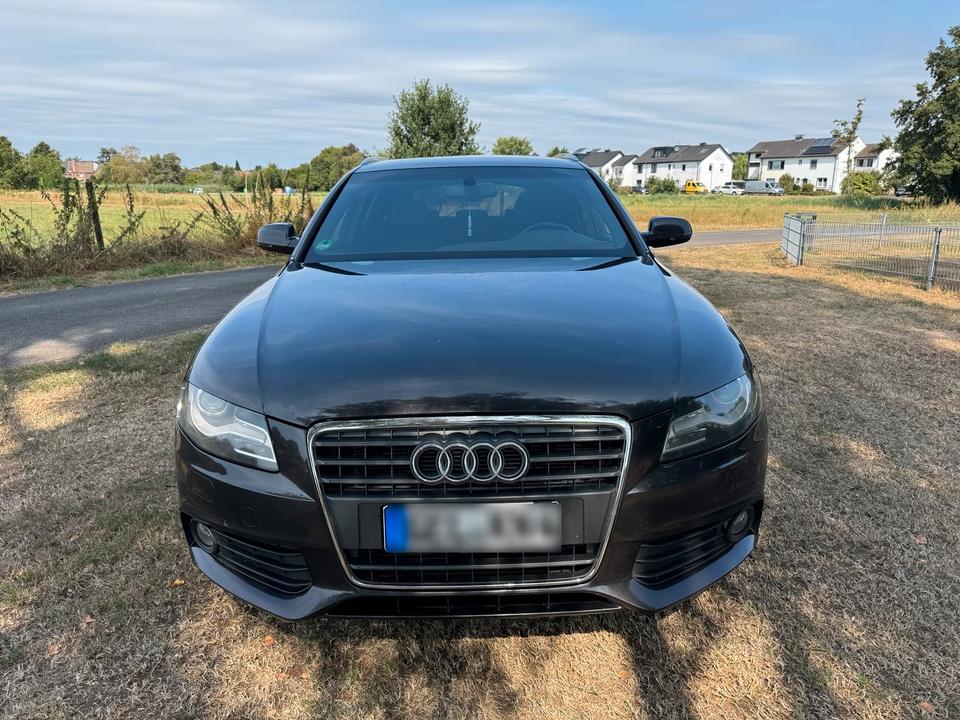 Audi A4 2010 — interior