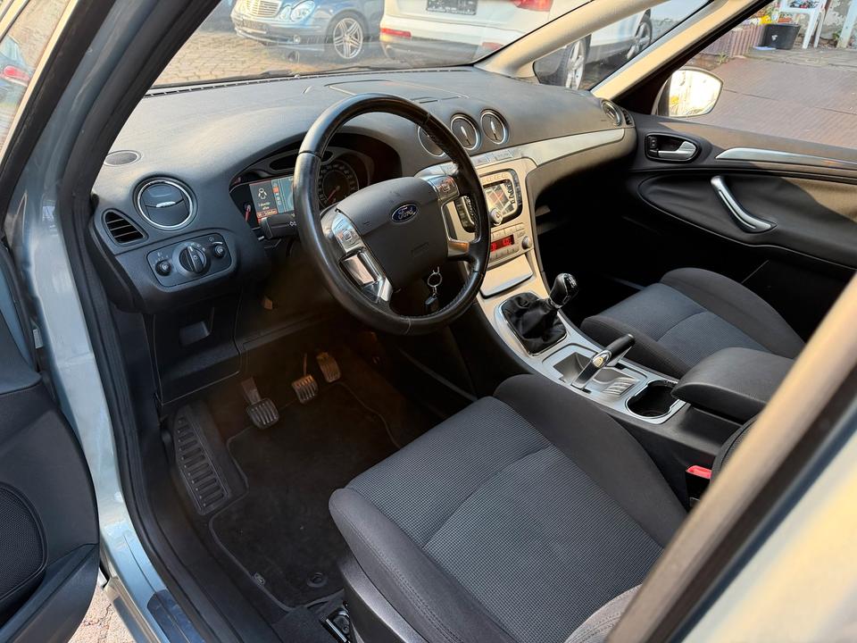 Ford S-Max 2008 — photo 11