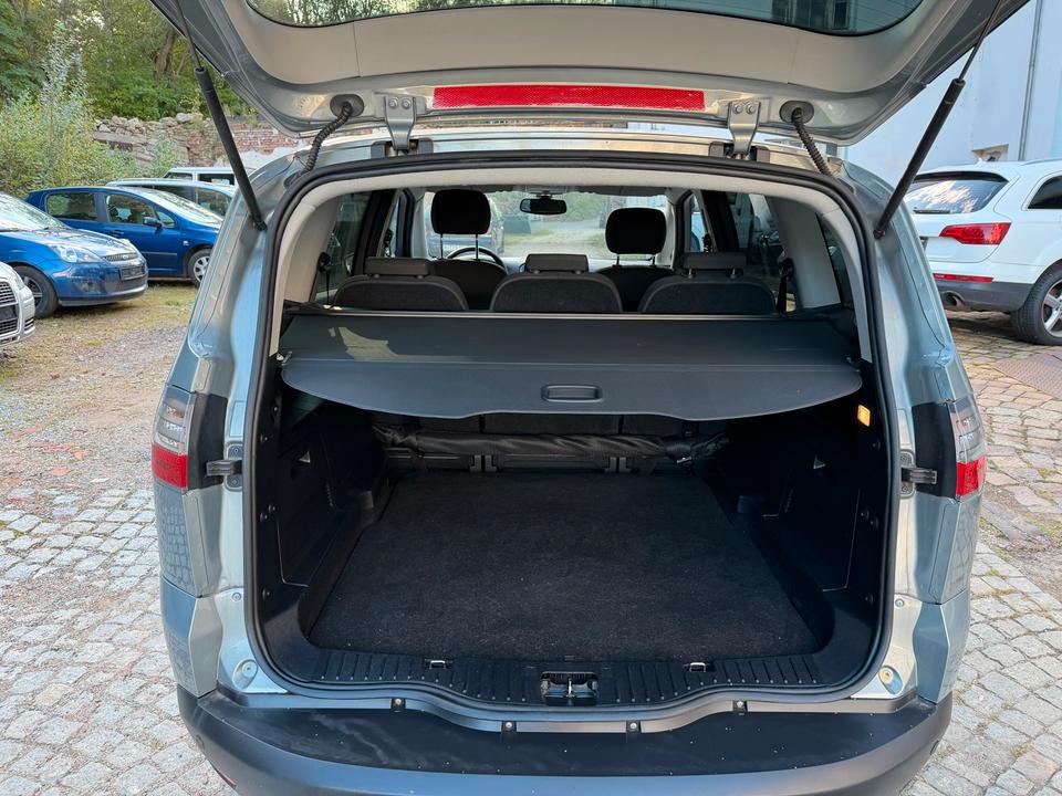 Ford S-Max 2008 — photo 16