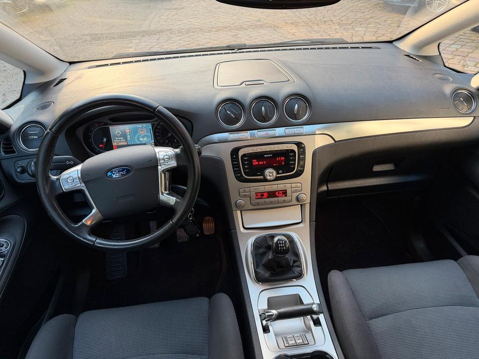 Ford S-Max 2008 — photo 9