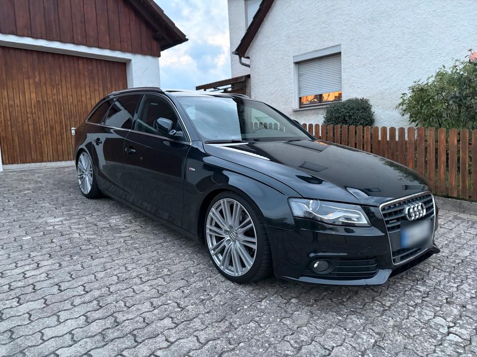 Audi A4 2010 — rear view
