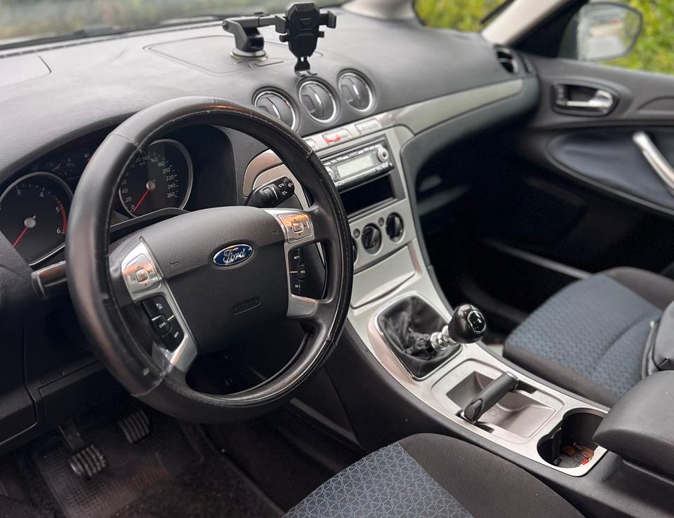 Ford S-Max 2008 — photo 11
