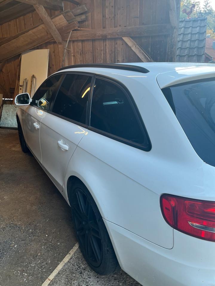 Audi A4 2009 — photo 13