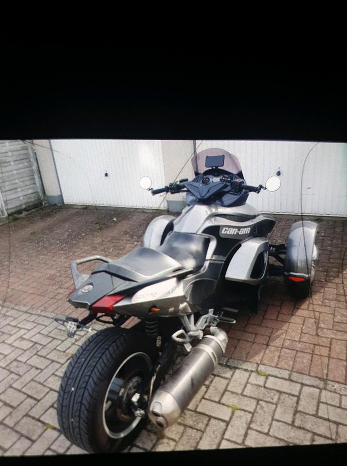  Gelöscht • Can am Spyder RS 2011 — rear view