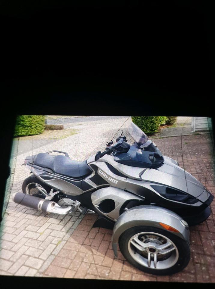  Gelöscht • Can am Spyder RS 2011 — interior