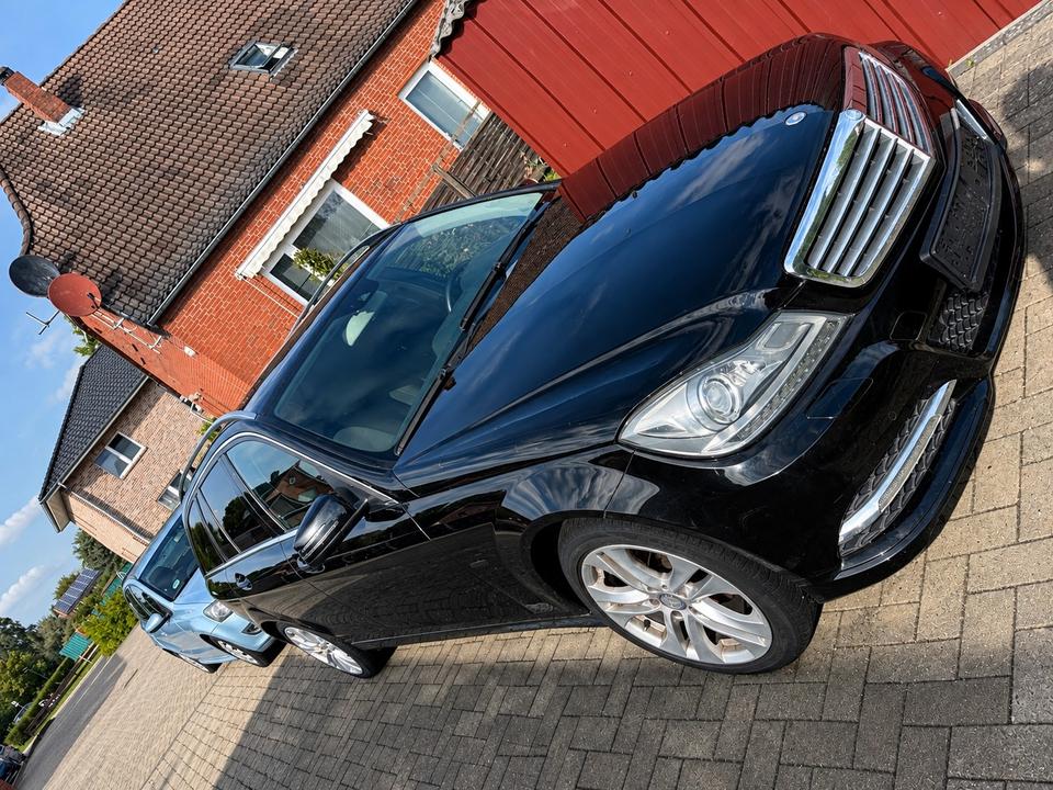 Mercedes Benz C 200 2011 — rear view