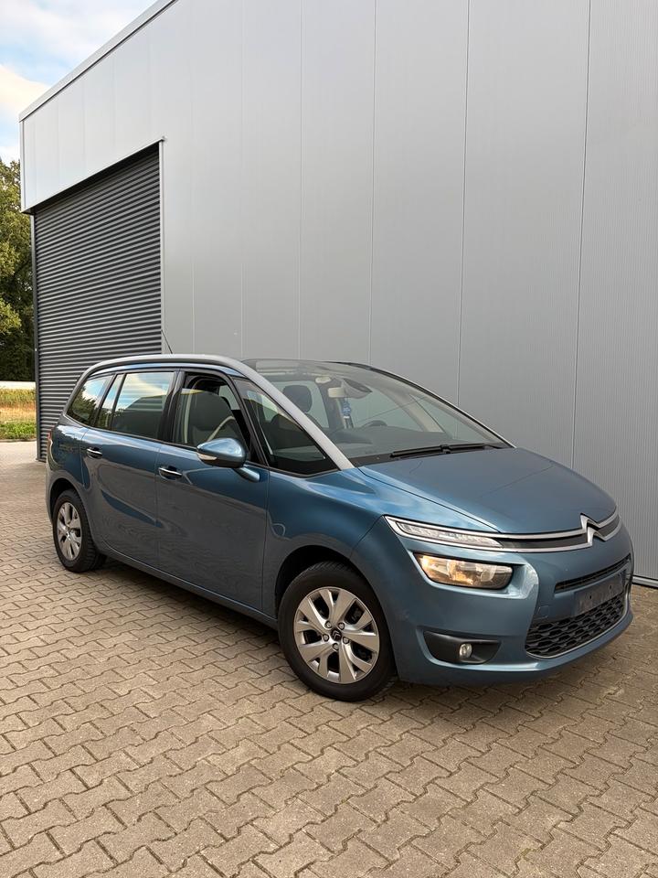 Citroen Gelöscht • Citroen c4 grand Picasso 1.6 diesel 7 S 2014 — салон
