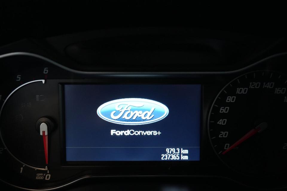 Ford S-Max 2013 — photo 18