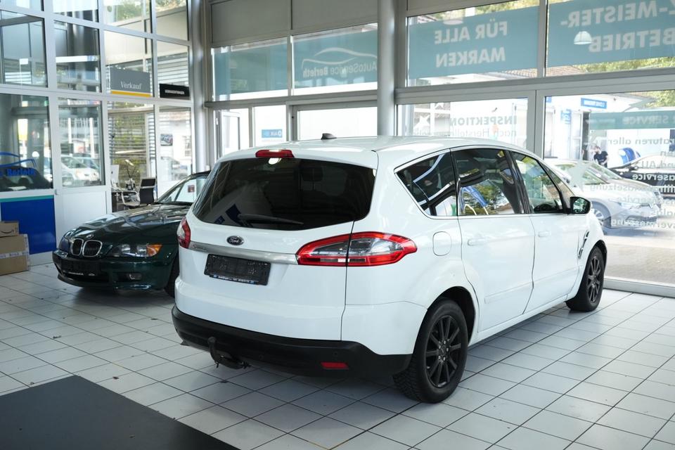 Ford S-Max 2013 — interior