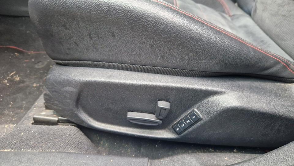 Ford Mondeo 2014 — photo 11