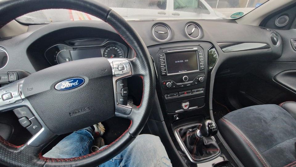 Ford Mondeo 2014 — photo 7