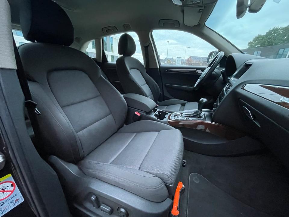 Audi Q5 2010 — photo 10