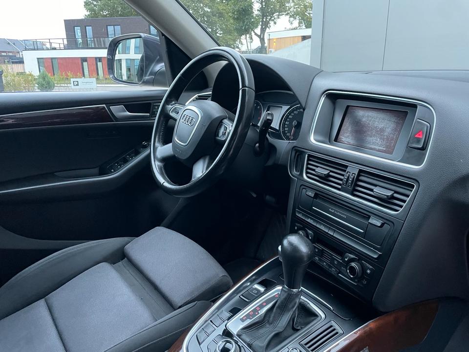 Audi Q5 2010 — photo 12