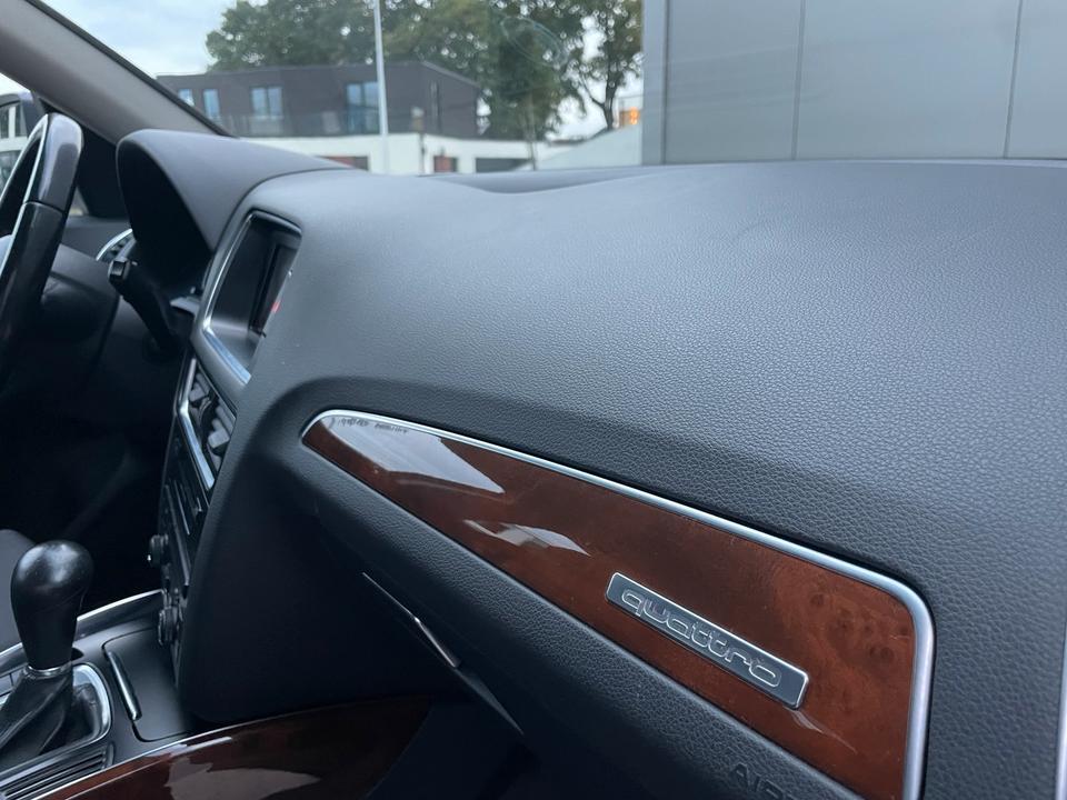 Audi Q5 2010 — photo 18