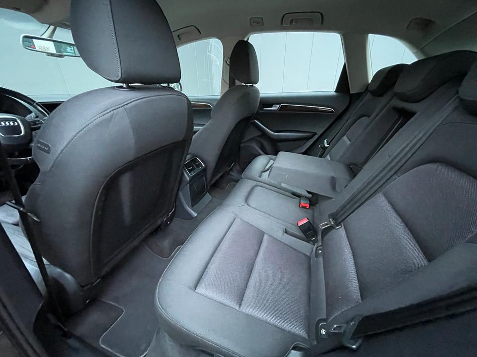 Audi Q5 2010 — photo 19