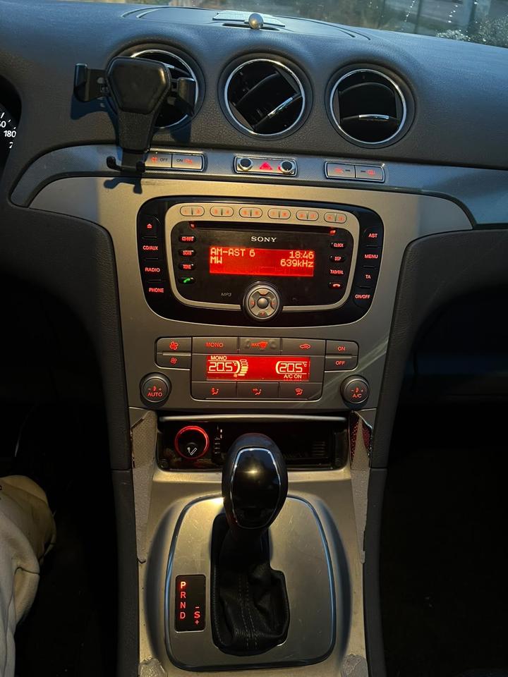 Ford S-Max 2007 — photo 9