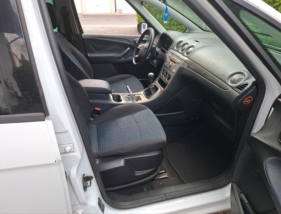 Ford S-Max 2006 — салон