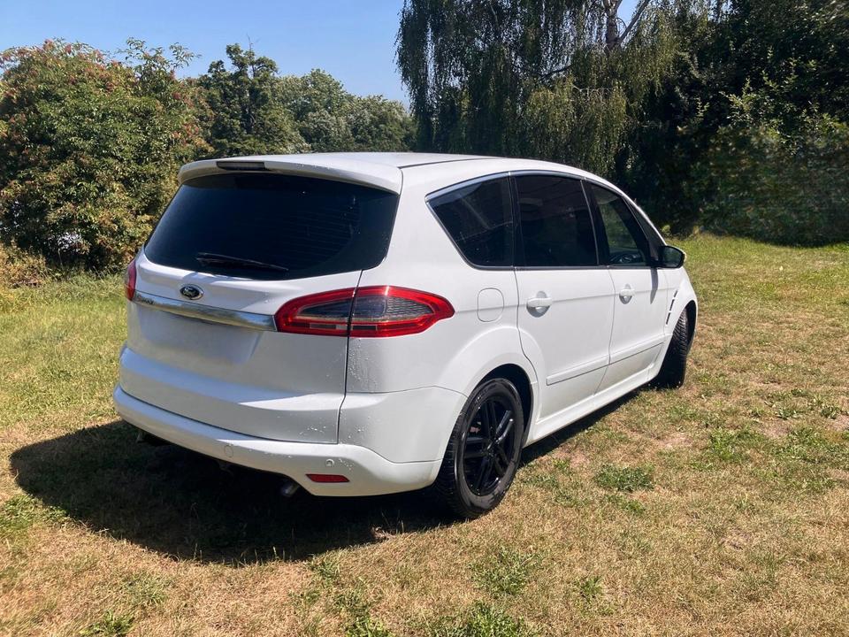 Ford S-Max 2010 — engine