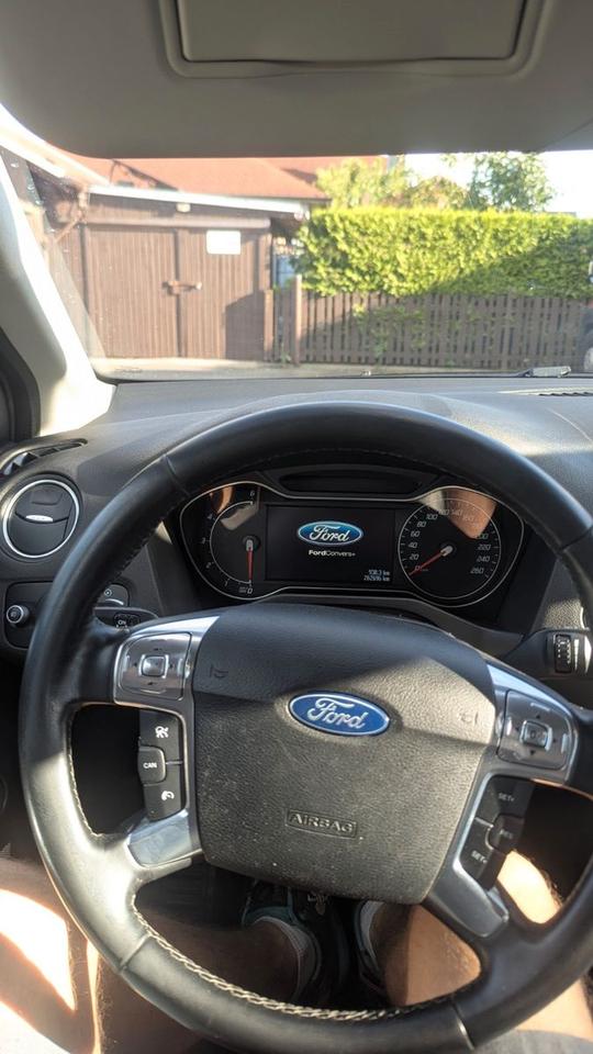 Ford Mondeo 2011 — photo 12