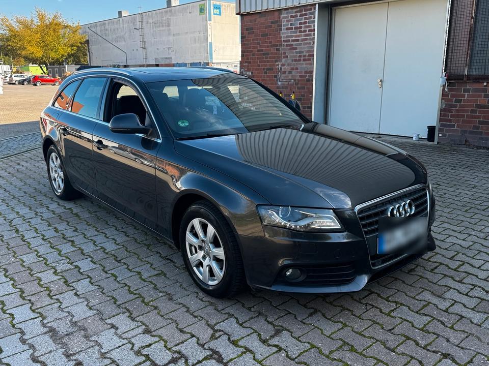 Audi A4 2008 — interior