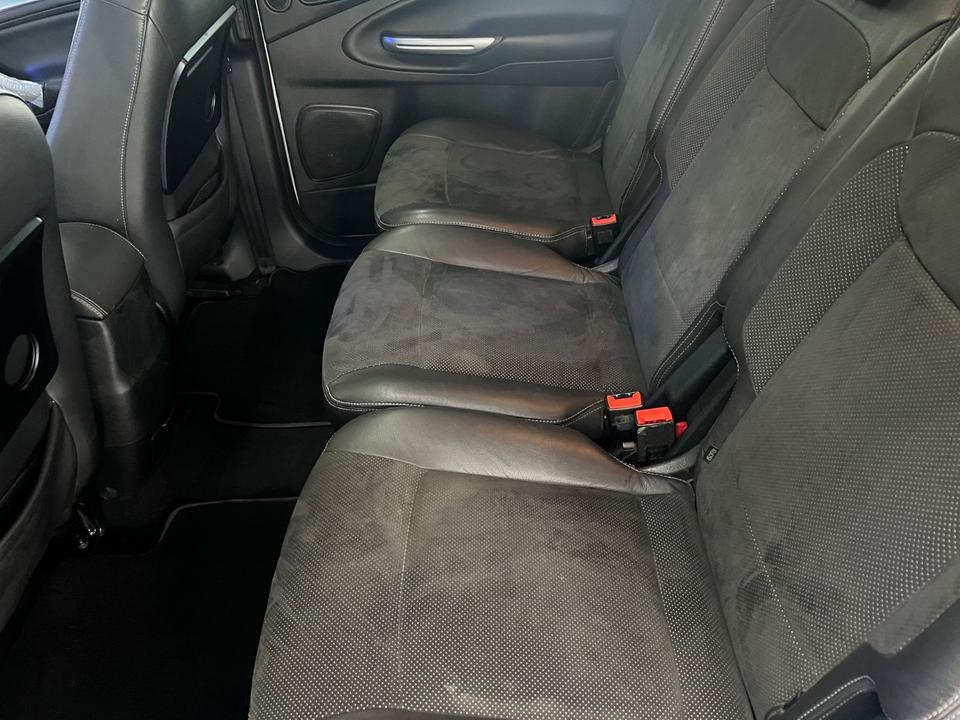 Ford S-Max 2009 — photo 14
