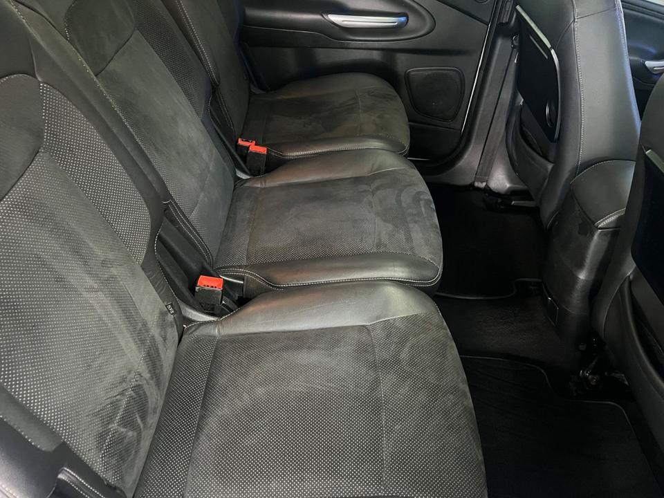 Ford S-Max 2009 — photo 15