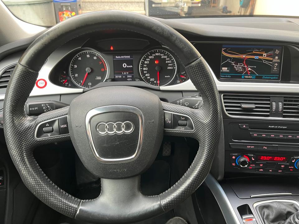 Audi A4 2008 — photo 16