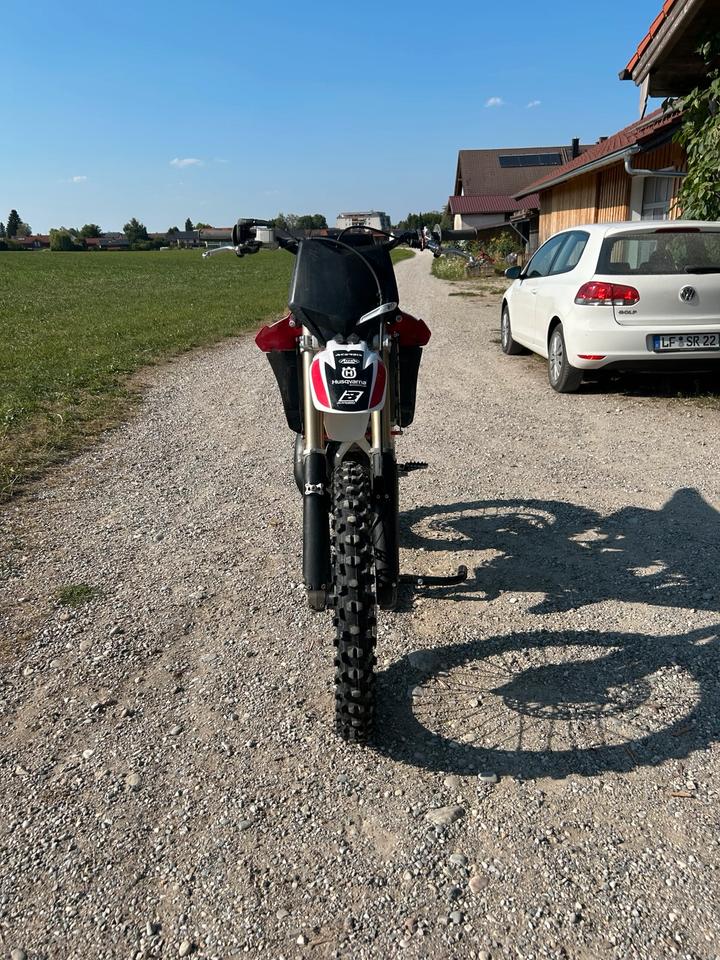 Husqvarna CR/WR/TC125 (no Ktm,Gasgas,Yamaha) 2009 — вигляд ззаду