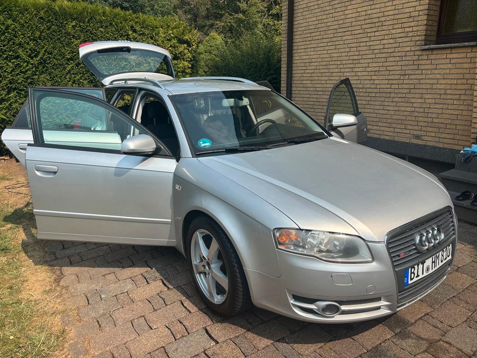 Audi A4 2006 — interior