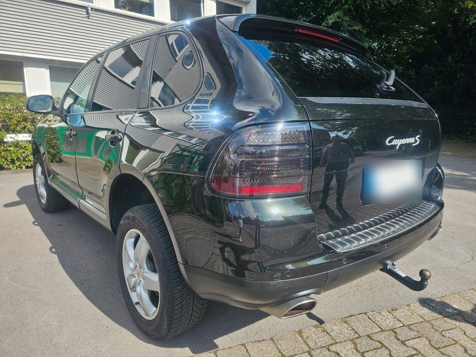 Porsche Cayenne 2005 — двигун