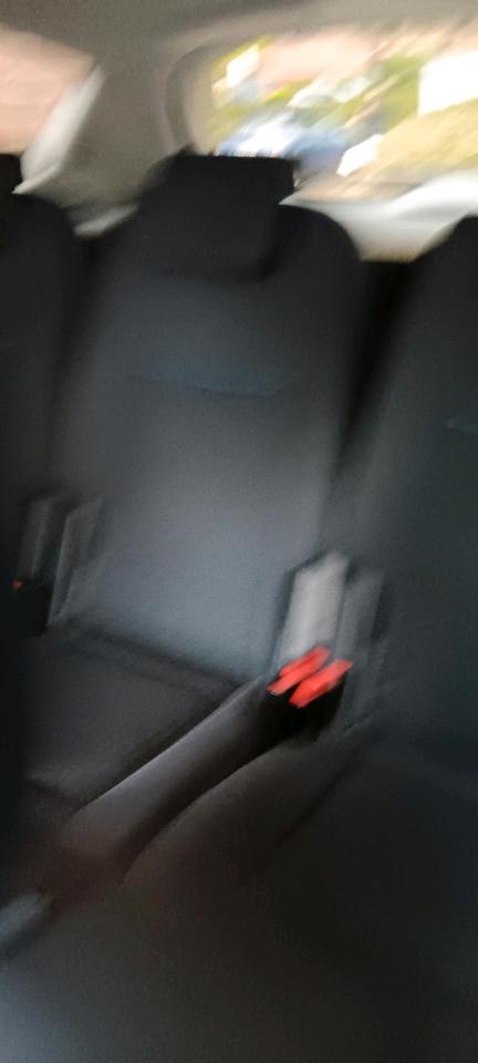 Ford S-Max 2010 — photo 7