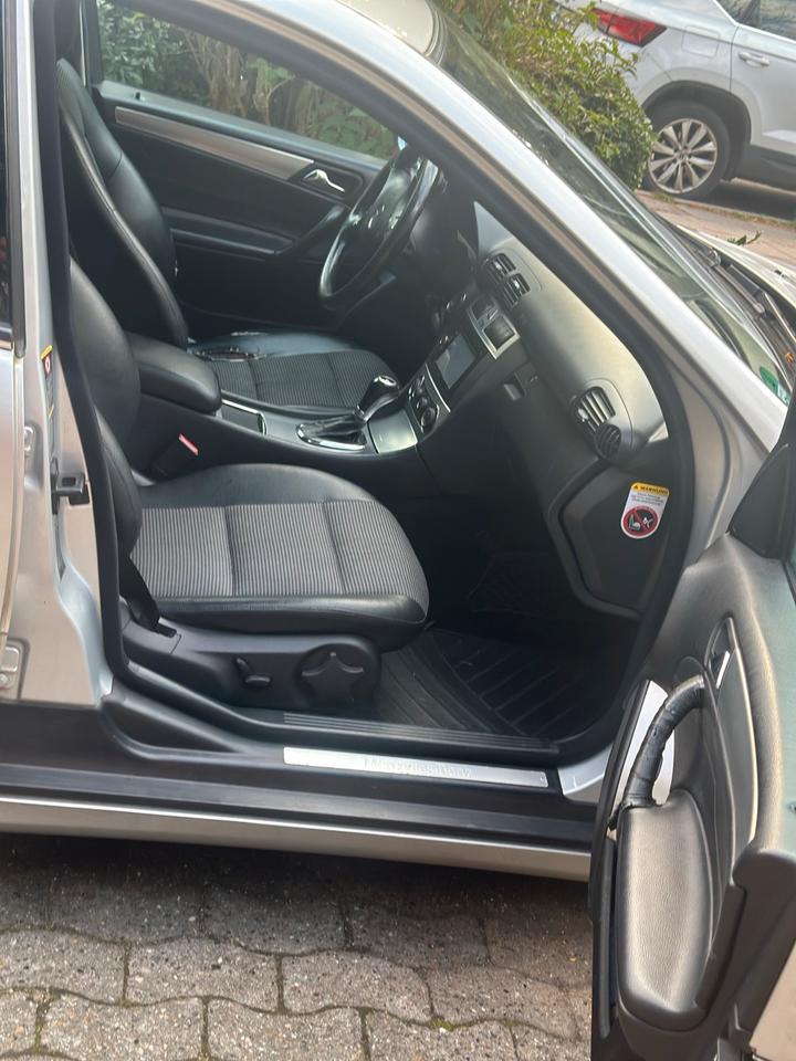 Mercedes Benz C 220 2005 — photo 6