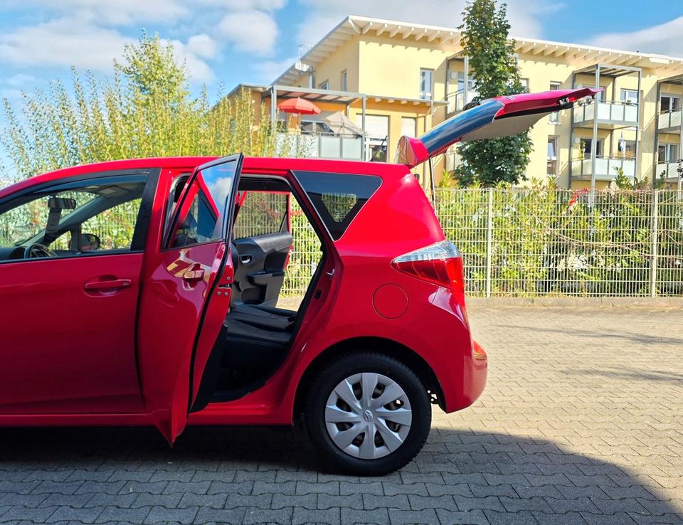 Toyota Verso 2013 — photo 14