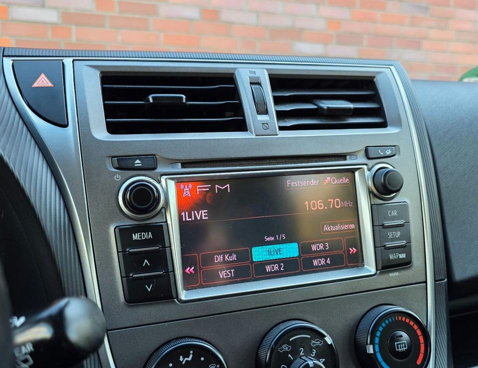 Toyota Verso 2013 — photo 18