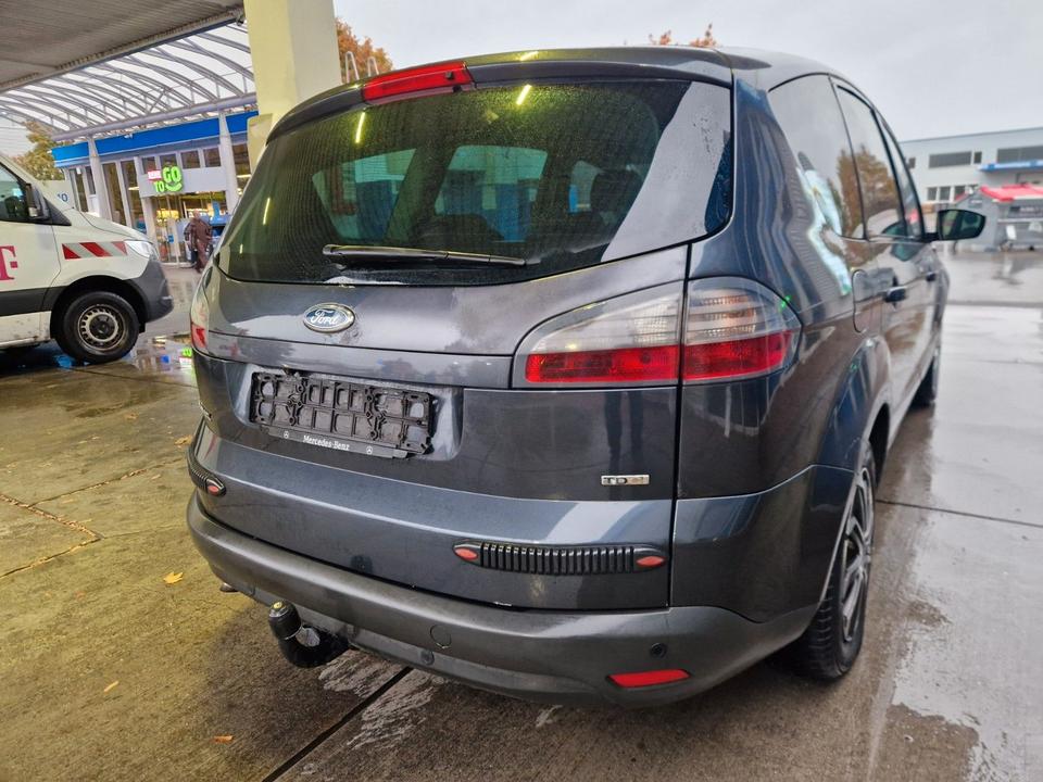 Ford S-Max 2007 — двигун