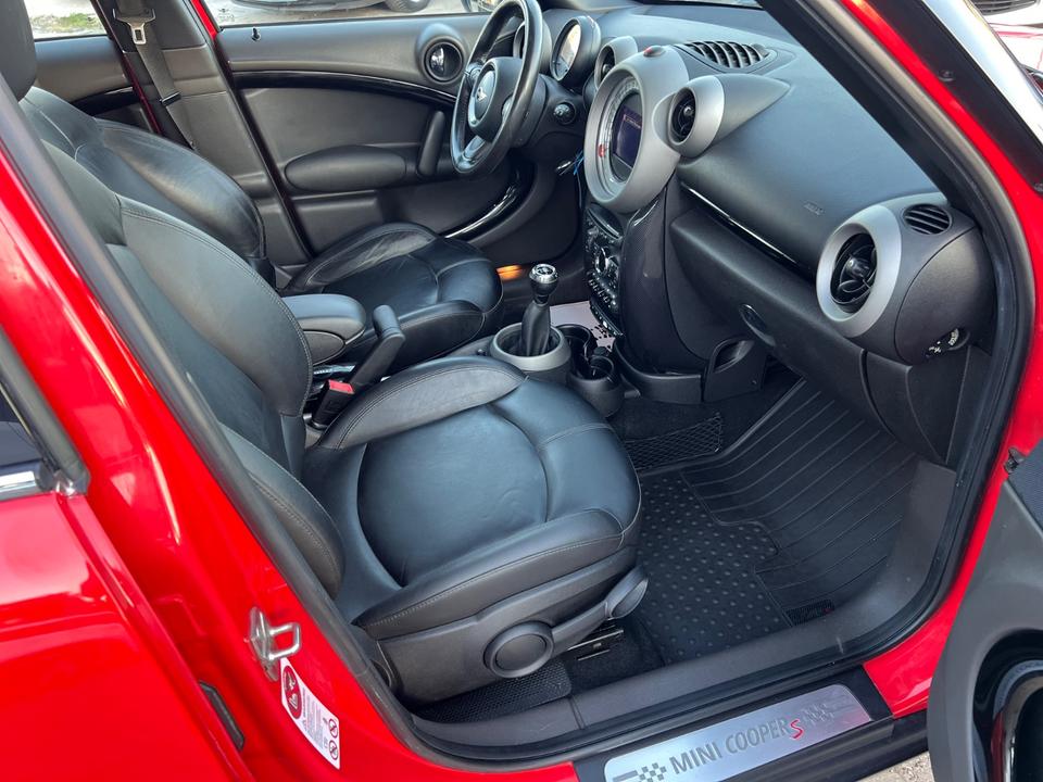 Mini Cooper S 2011 — photo 10