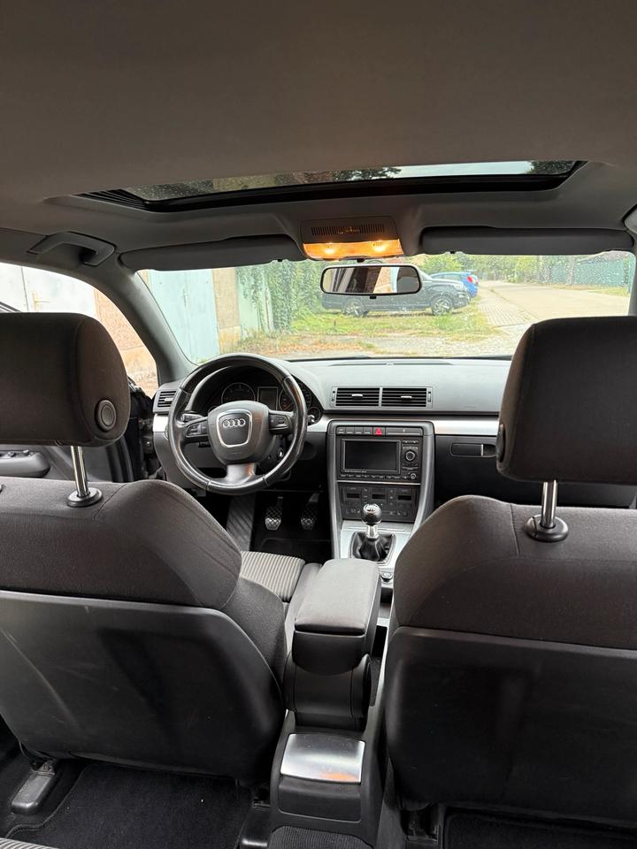 Audi A4 2007 — photo 11