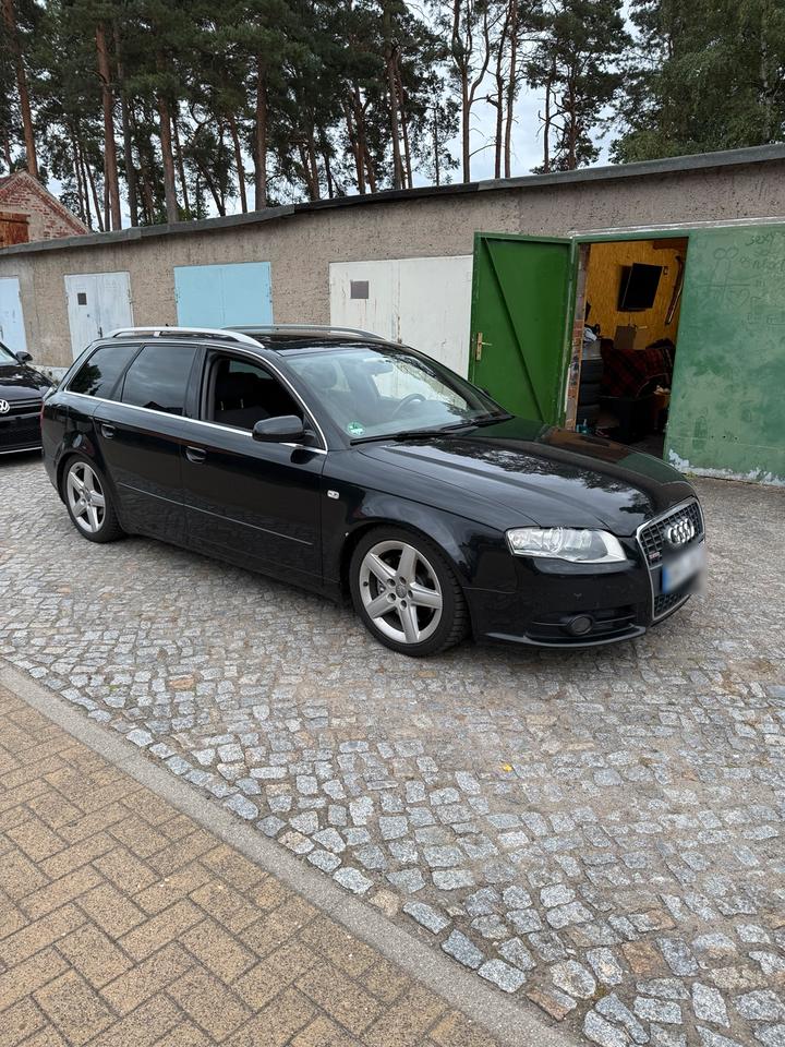 Audi A4 2007 — rear view