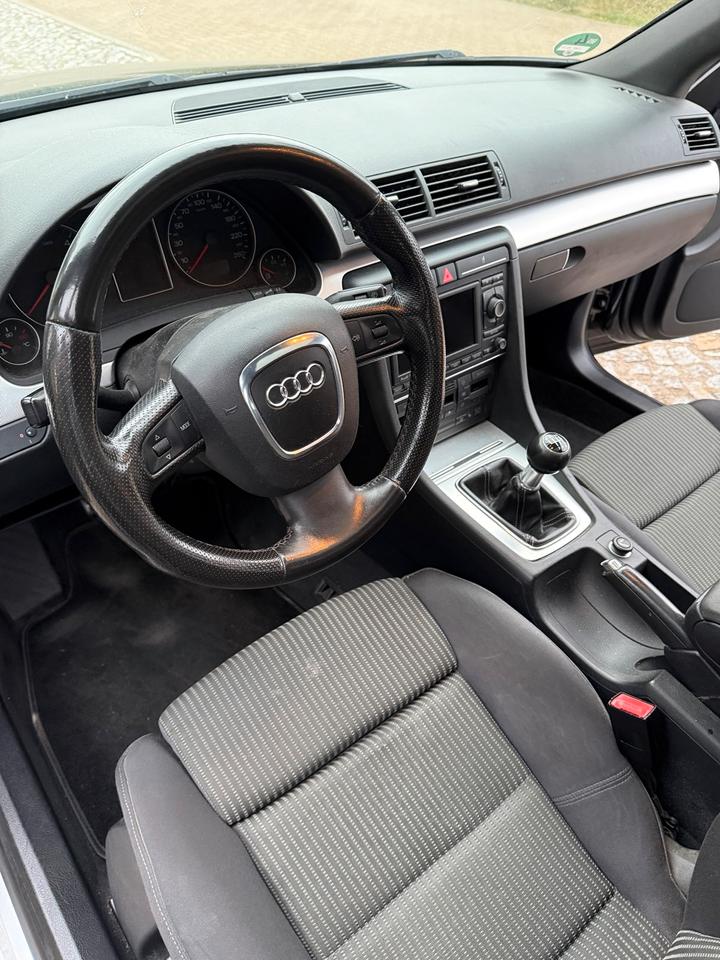 Audi A4 2007 — photo 7