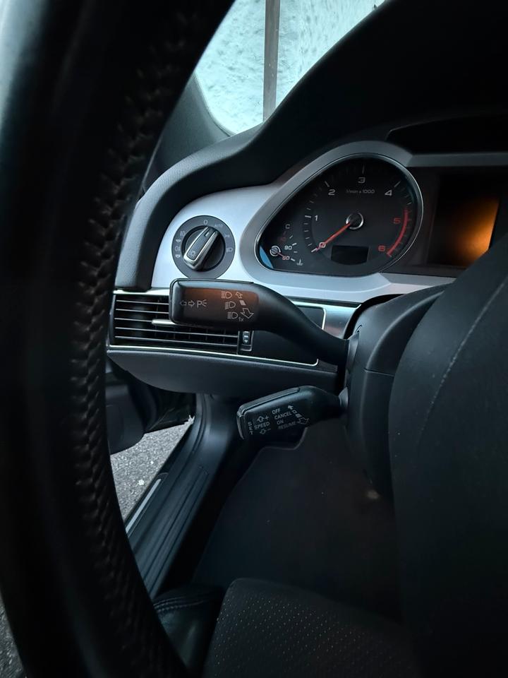 Audi A6 2011 — photo 7