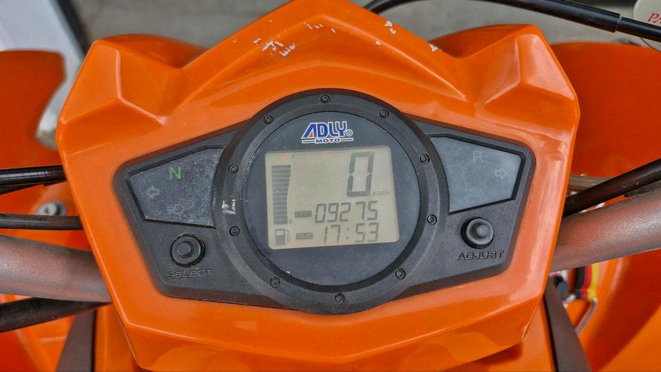 Weitere Motorräder qad atv adly 320 Tausch gegen ein Auto 2013 — engine 320 ccm