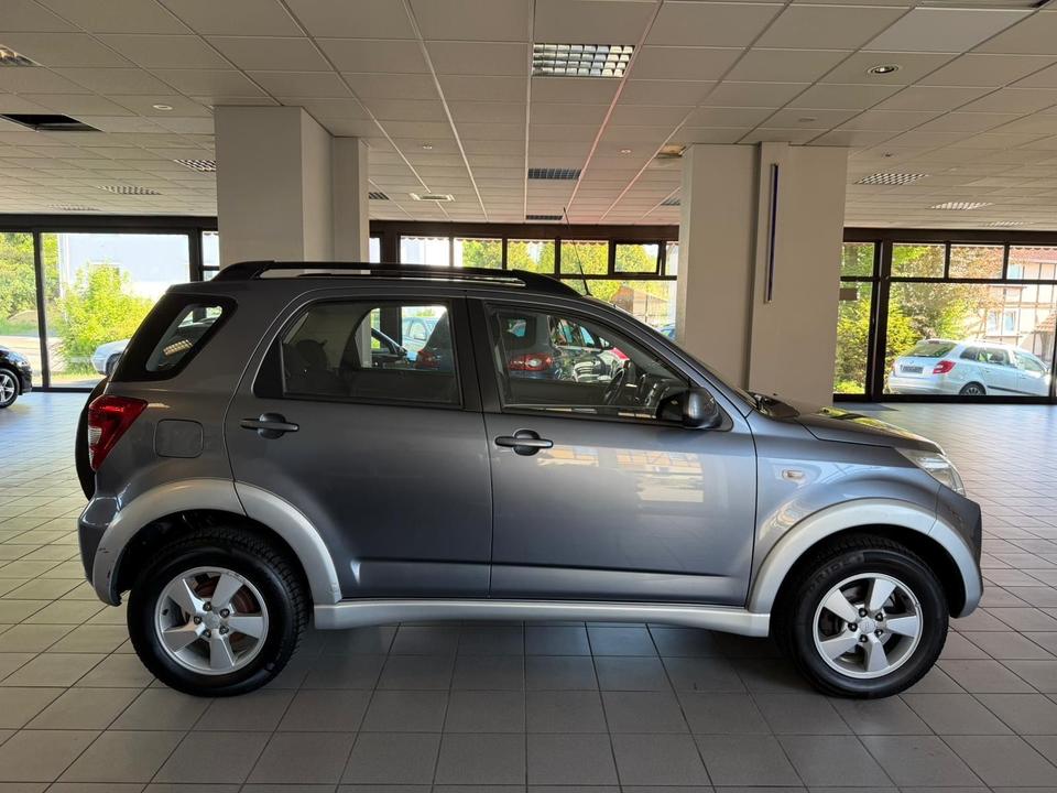 Daihatsu Terios 2006 — photo 6