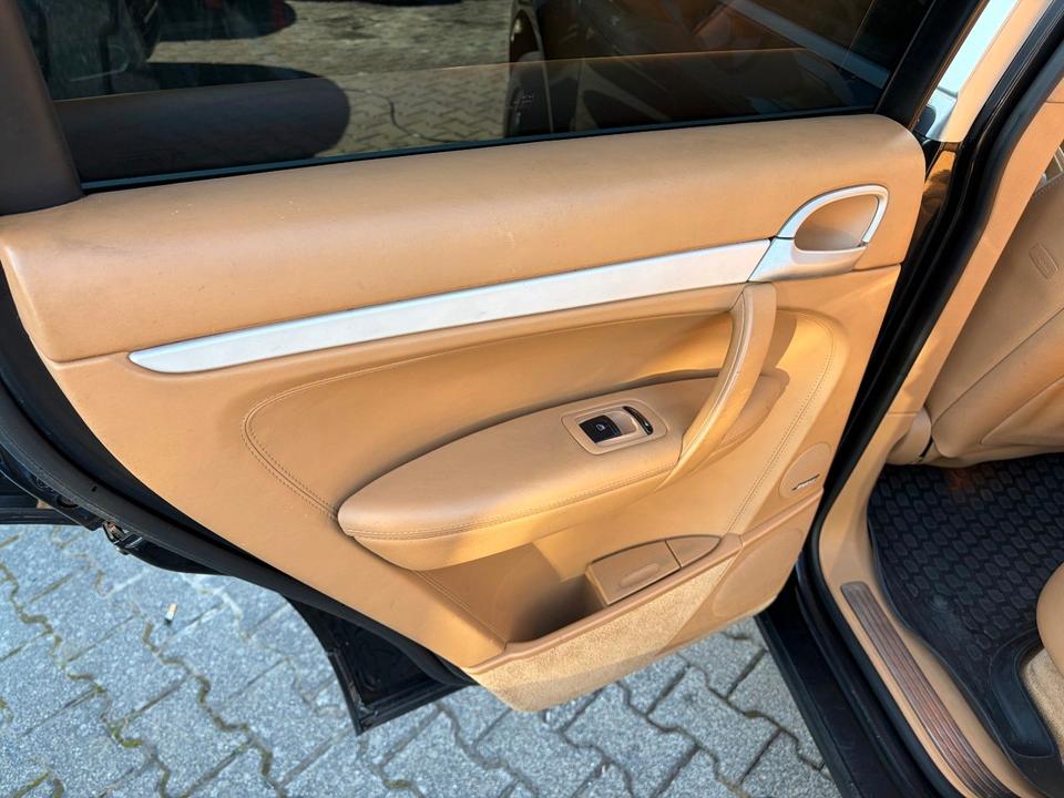 Porsche Cayenne 2007 — photo 9