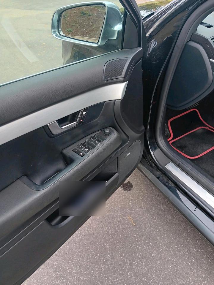 Audi A4 2005 — photo 14