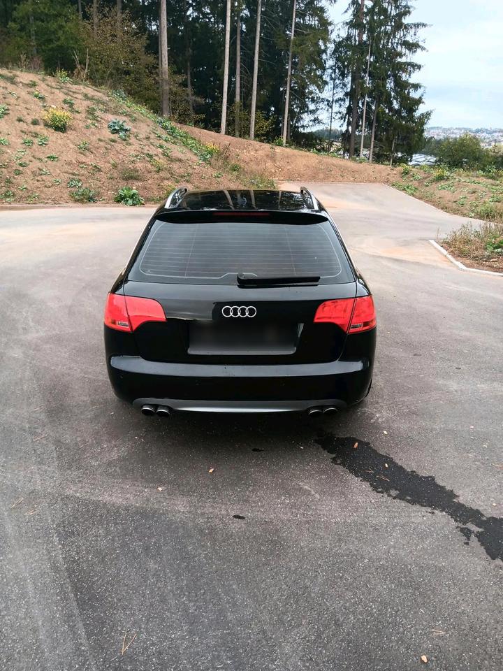 Audi A4 2005 — engine