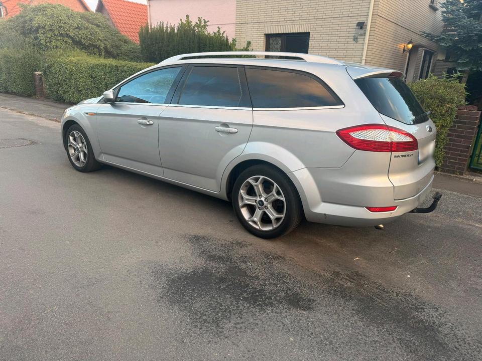 Ford Mondeo 2007 — rear view