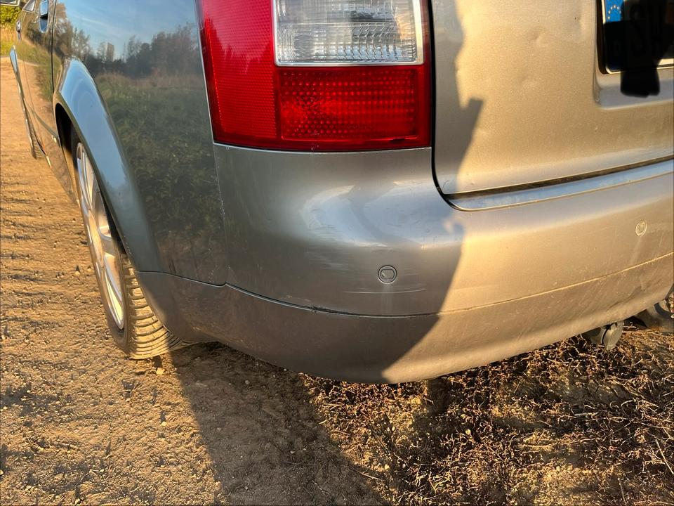 Audi A4 2004 — photo 11