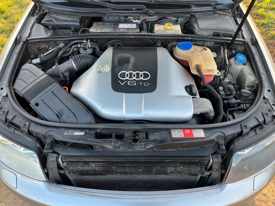 Audi A4 2004 — photo 13