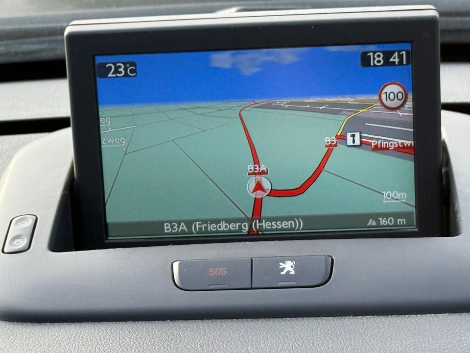 Peugeot 5008 2013 — photo 15