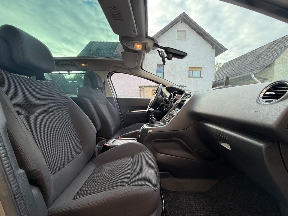 Peugeot 5008 2013 — photo 6